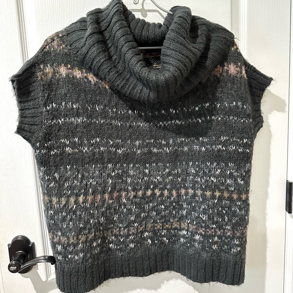 Free People Snow Bunny Fair Isle Gray Cowl Neck Short Sleeve Wool Sweater S - Picture 4 of 9